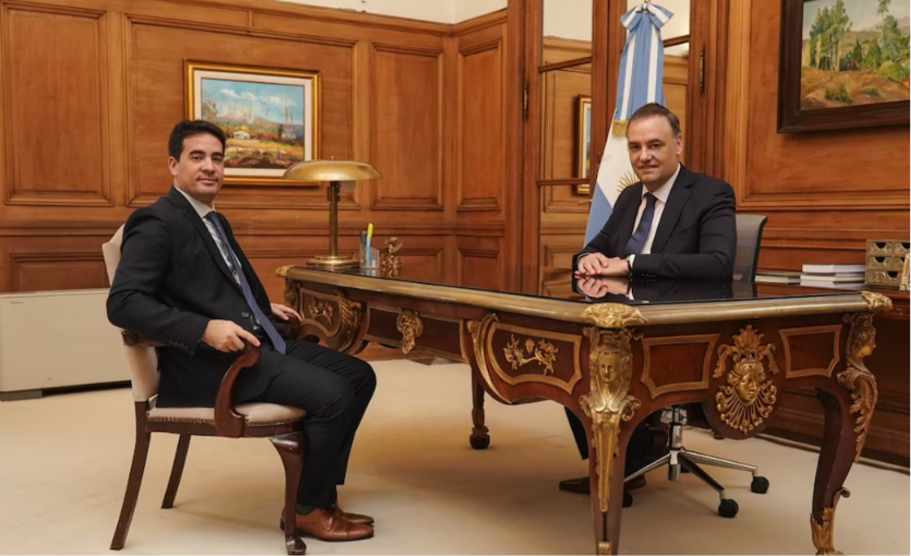 El Gobierno apuesta a oxigenar la comunicación y se esperanza con un relanzamiento de la gestión